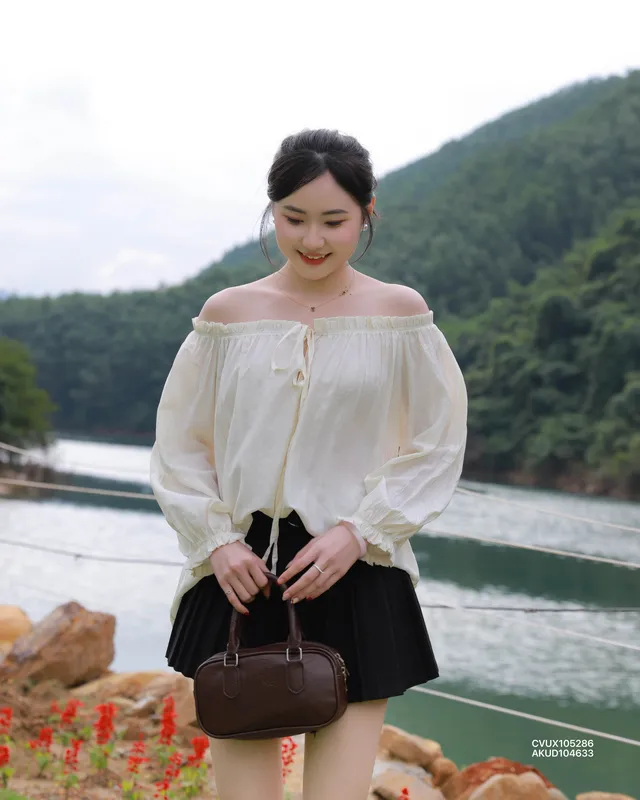 Áo kiểu nữ tay dài trễ vai nhún thắt dây sau ah.546.03 - Ảnh 2