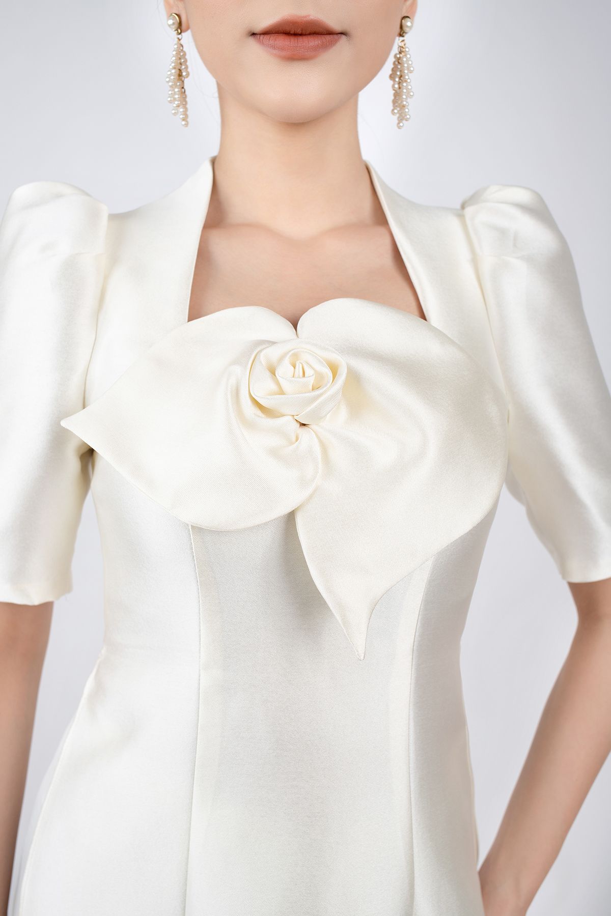 BDA50093 - Áo dài cách tân vải tafta tre dáng ôm cổ vuông đính hoa 3D chiết ly eo tay bồng khóa thân sau - Ảnh 39
