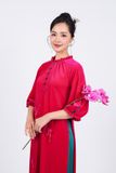BDA50168 - Áo dài dáng suông vải nhung cổ tròn tay lửng ngực áo đính khuy bọc tạo kiểu thân áo phối tua rua thời trang - Ảnh 38
