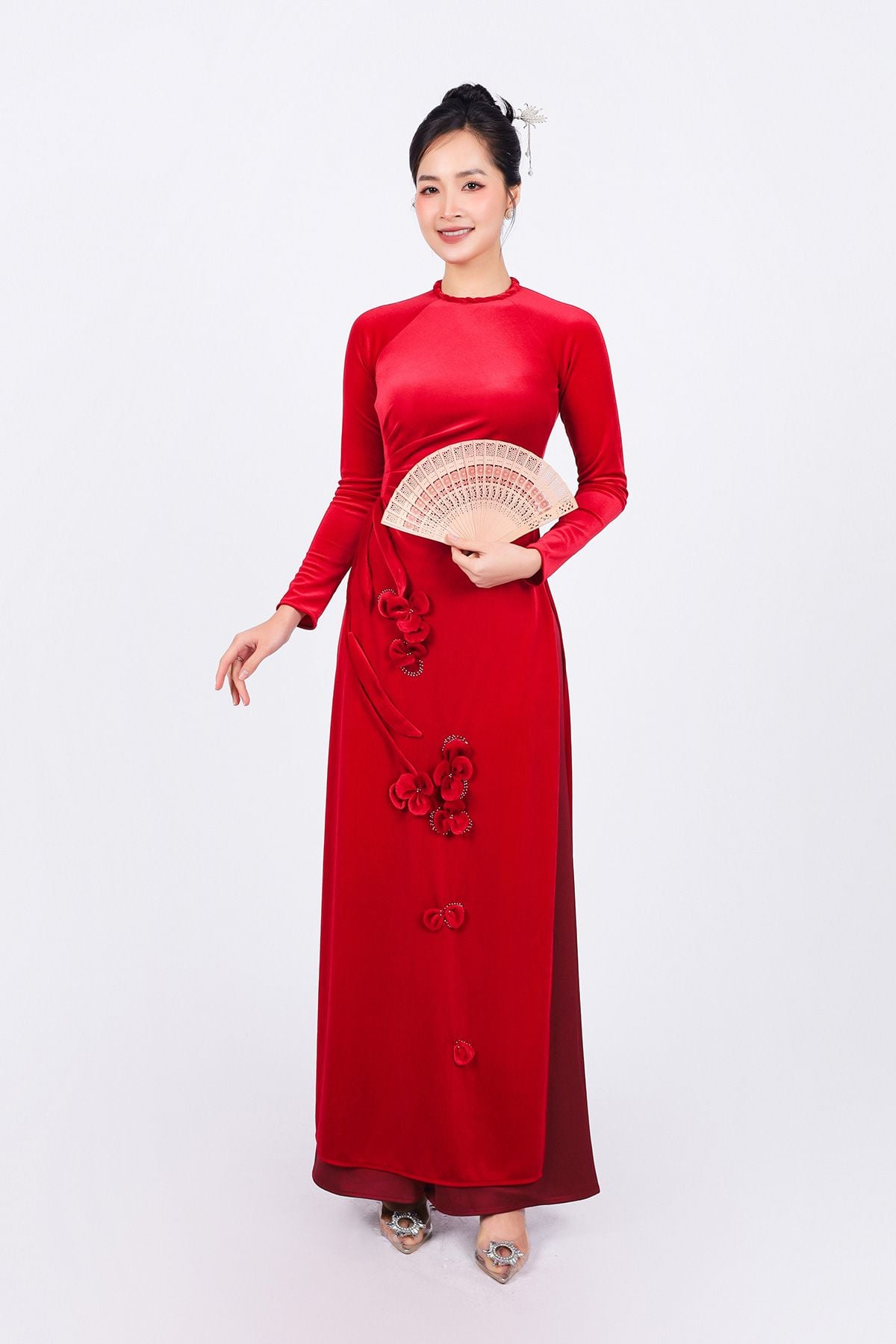 BDA90169 - Áo dài truyền thống vải nhung dáng ôm cổ tròn thân đính hoa 3D cao cấp - Ảnh 22
